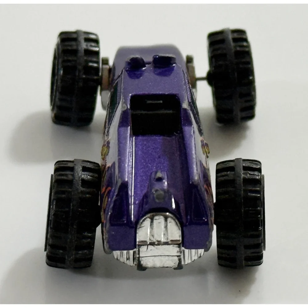 Hot Wheels Sand Stinger Kids 1:64 Purple Flame Decal Off-Road Buggy Toy Car